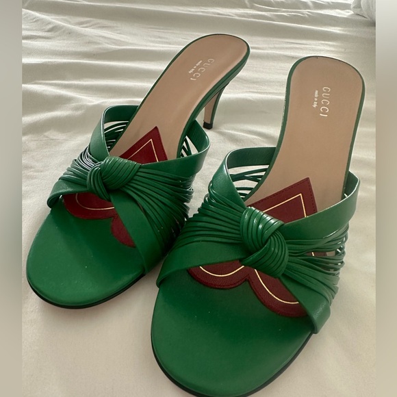 Authentic Gucci kitten heels - Picture 1 of 7